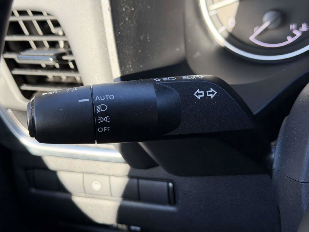 Used 2026 Nissan Rogue Dark Armor AWD/4WD image 25