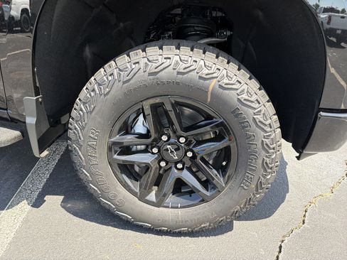 New 2026 Chevrolet Silverado 1500 Custom Trail Boss AWD/4WD image 12