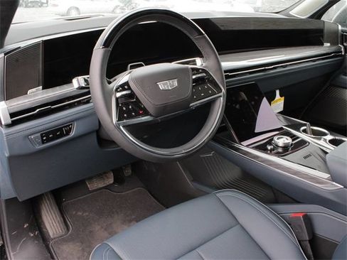 New 2025 Cadillac Escalade IQ Sport 2 AWD/4WD image 11