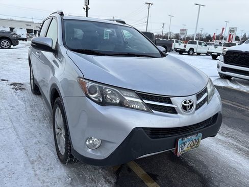 Used 2015 Toyota RAV4 Limited image 2