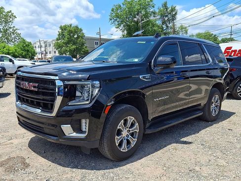 Certified 2023 GMC Yukon SLE w/ Gmc Pro Safety Plus Package AWD/4WD image 3