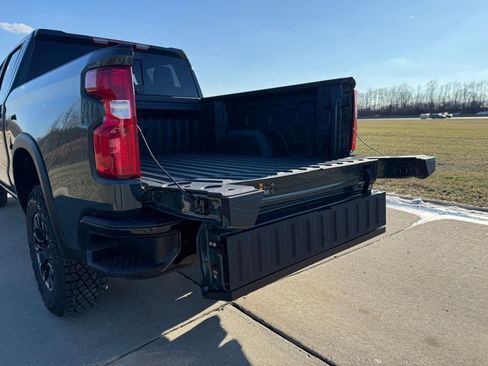 New 2026 Chevrolet Silverado 1500 ZR2 image 7