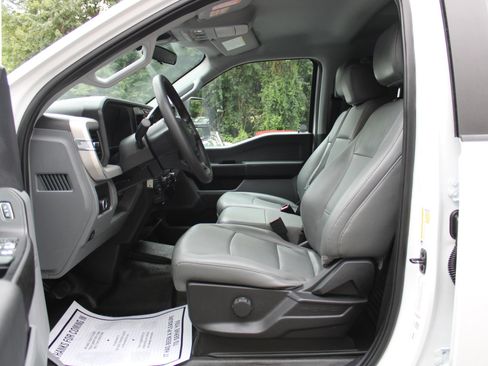 Used 2024 Ford F350 XL RWD image 18