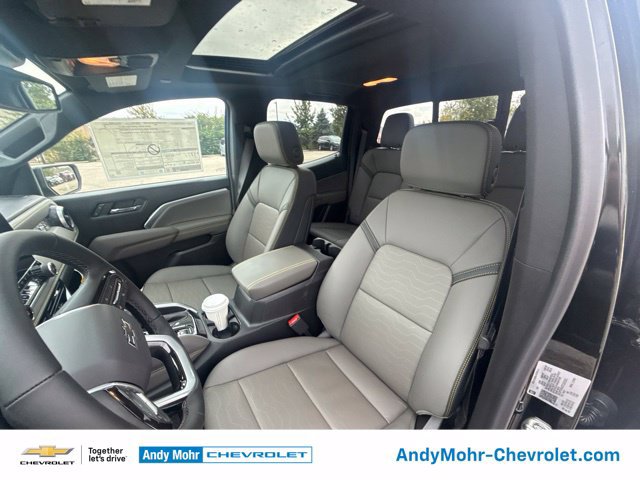 New 2026 Chevrolet Colorado ZR2 w/ Technology Package AWD/4WD image 21