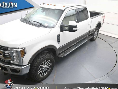 Used 2019 Ford F250 Lariat w/ Lariat Ultimate Package AWD/4WD image 29