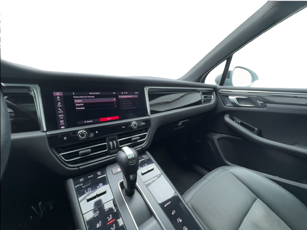 Used 2022 Porsche Macan AWD/4WD image 45