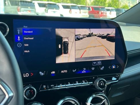 Used 2024 Chevrolet Blazer EV LT AWD/4WD image 33