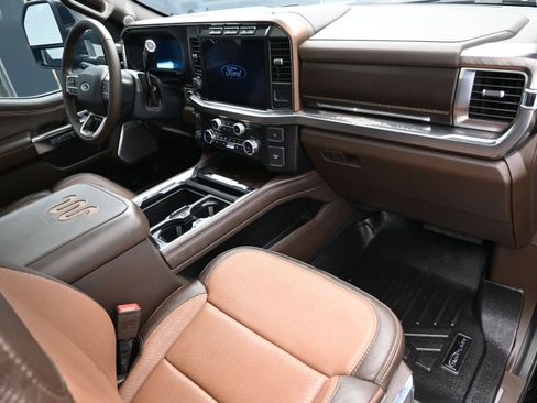 Used 2024 Ford F250 King Ranch image 44