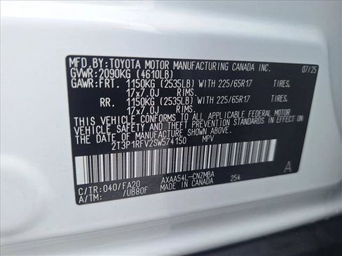 Used 2025 Toyota RAV4 XLE AWD/4WD image 21