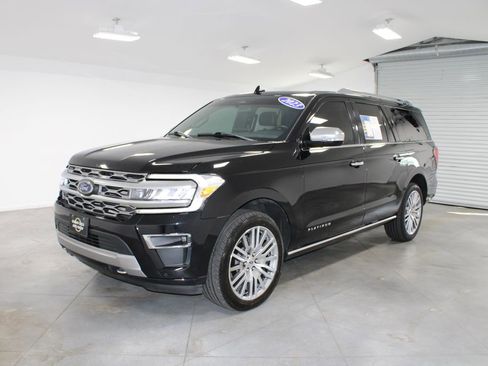 Used 2023 Ford Expedition Max Platinum image 5