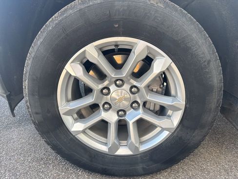 Used 2023 Chevrolet Silverado 1500 LT image 10