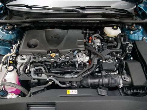 Used 2025 Toyota Camry SE image 20