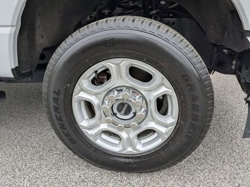 Used 2025 Ford F250 XLT AWD/4WD image 10