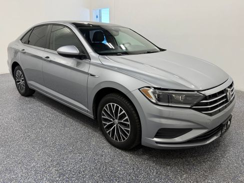 Used 2019 Volkswagen Jetta SEL FWD image 9