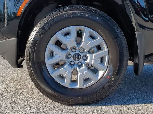 Certified 2024 Nissan Frontier SV w/ SV Convenience Package image 11