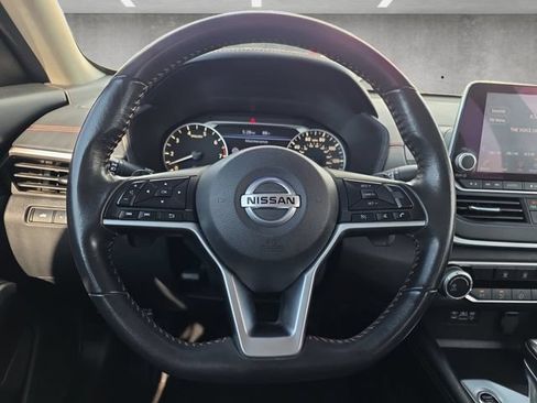 Used 2022 Nissan Altima 2.5 SR FWD image 21