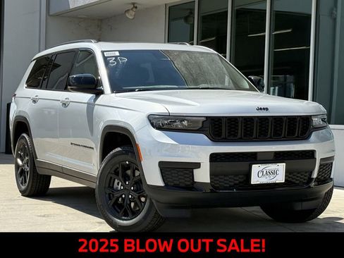 New 2025 Jeep Grand Cherokee L Altitude image 2