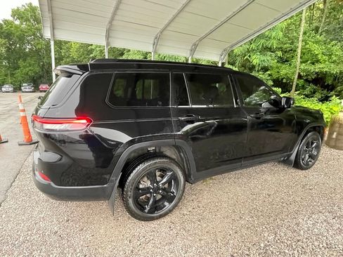 Used 2021 Jeep Grand Cherokee L Laredo AWD/4WD image 3