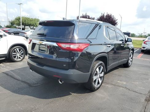 Used 2018 Chevrolet Traverse LT FWD image 4