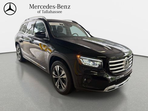 Used 2026 Mercedes-Benz GLB 250 image 3