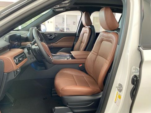 New 2026 Lincoln Aviator Reserve w/ Jet Appearance Package image 17