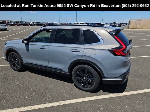 Used 2023 Honda CR-V Sport Touring image 3