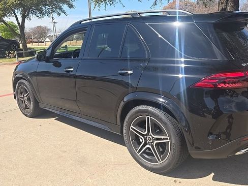 Used 2026 Mercedes-Benz GLE 450 4MATIC image 3