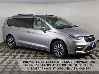 Used 2021 Chrysler Pacifica Touring-L