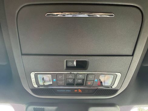 Used 2025 Ford F150 Lariat w/ Equipment Group 502A High AWD/4WD image 46