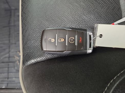 Used 2021 RAM 1500 Laramie w/ Off Road Group image 28