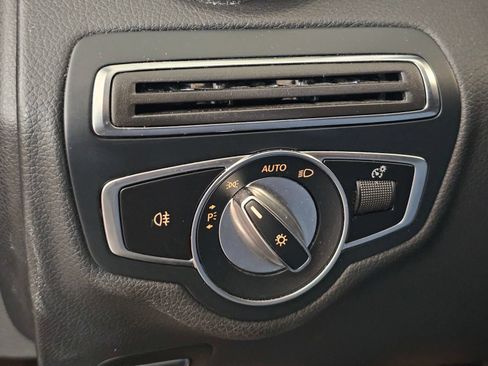 Used 2019 Mercedes-Benz C 300 4MATIC Sedan image 15