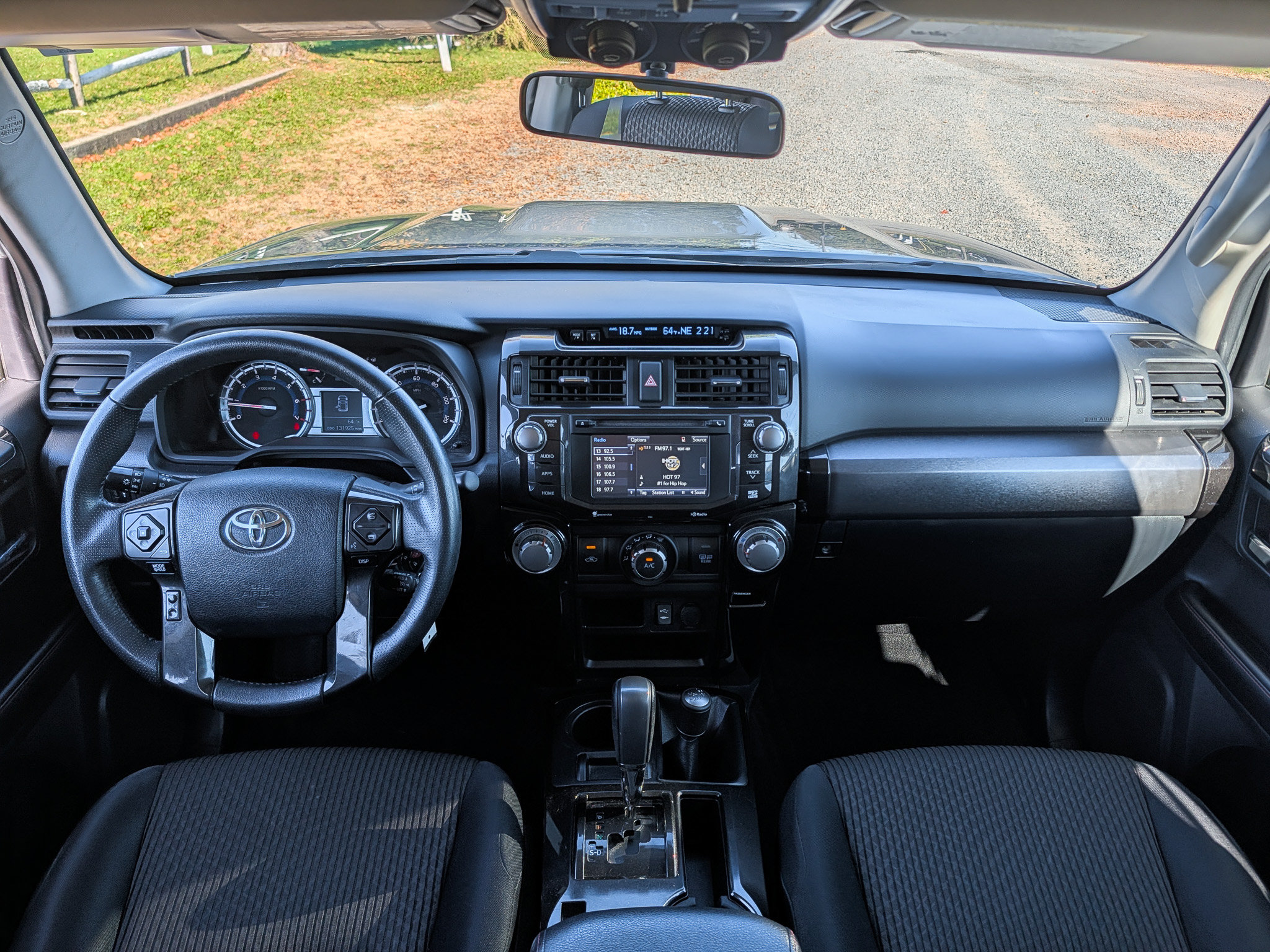 Used 2014 Toyota 4Runner Trail AWD/4WD image 31