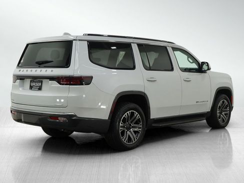 Used 2022 Jeep Wagoneer Series III w/ Rear Seat Video Group 1 image 5