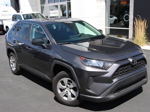 Used 2022 Toyota RAV4 LE w/ Carpet Mat Package (TMS) AWD/4WD image 2