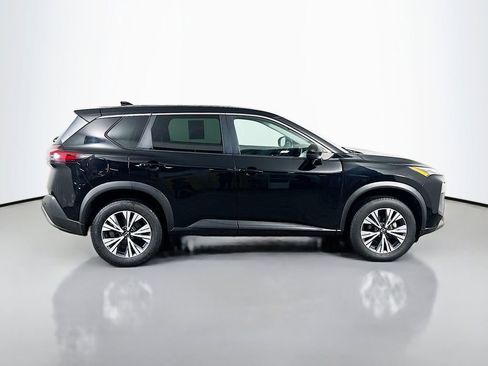Used 2022 Nissan Rogue SV AWD/4WD image 4