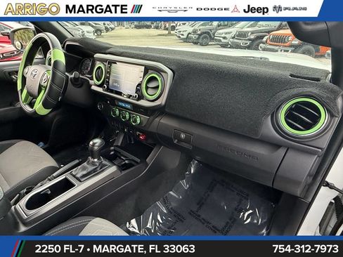 Used 2022 Toyota Tacoma TRD Off-Road w/ Technology Package RWD image 17
