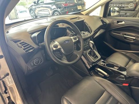 Used 2018 Ford C-MAX Titanium w/ Equipment Group 301A FWD image 24