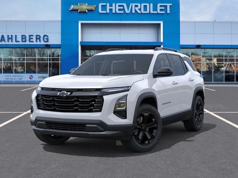 New 2026 Chevrolet Equinox LT w/ Convenience Package II FWD image 30