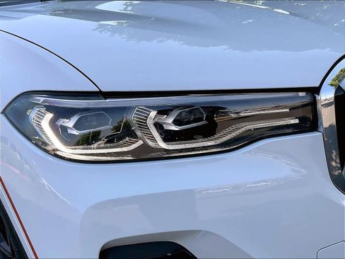 Used 2021 BMW X7 xDrive40i w/ Premium Package AWD/4WD image 31