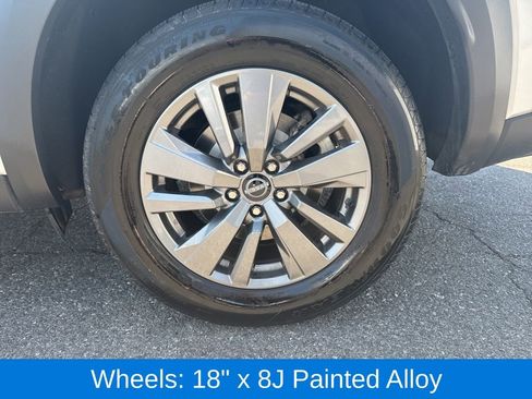 Used 2024 Nissan Pathfinder SV AWD/4WD image 5