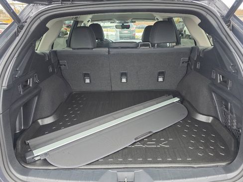 Used 2023 Subaru Outback Onyx Edition image 4