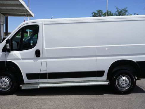 Used 2025 RAM ProMaster 2500 w/ U-Haul Equipment Group FWD image 6