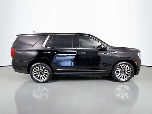 Used 2024 GMC Yukon Denali Ultimate AWD/4WD image 8