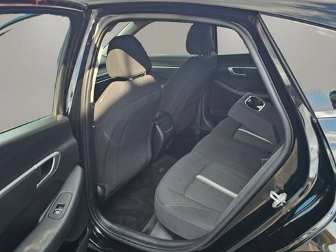 Used 2025 Hyundai Sonata SEL FWD image 10
