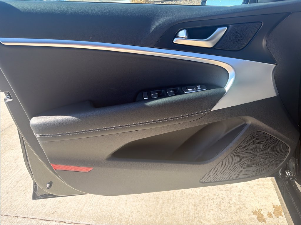 New 2027 Genesis G70 2.5T RWD image 12