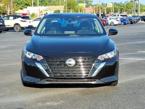 Used 2024 Nissan Sentra SV FWD image 2