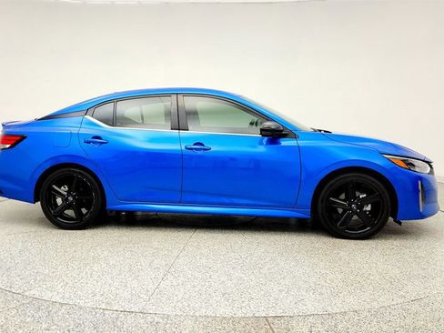 Used 2024 Nissan Sentra SR w/ SR Premium Package FWD image 4