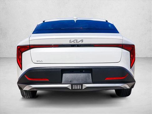 Used 2025 Kia K4 LXS image 6
