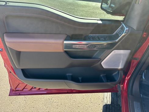 Used 2025 Ford F150 King Ranch image 9