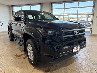 New 2026 Toyota Tacoma SR5